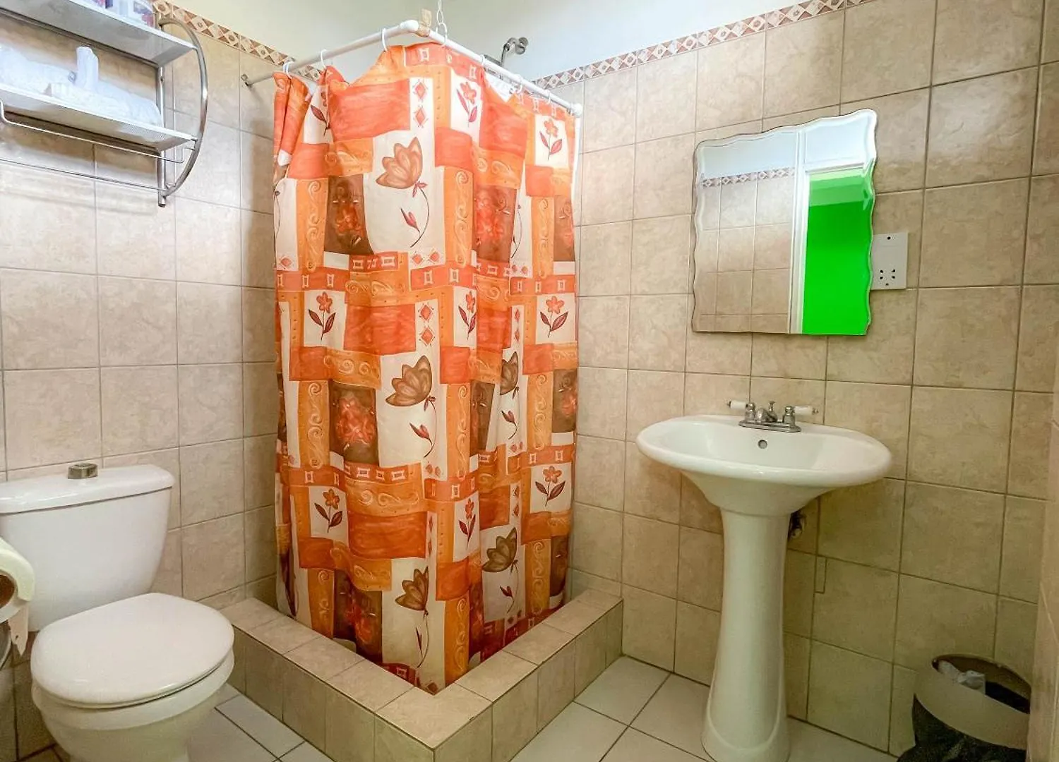 Vendégház La Flamboyant Hotel Roseau