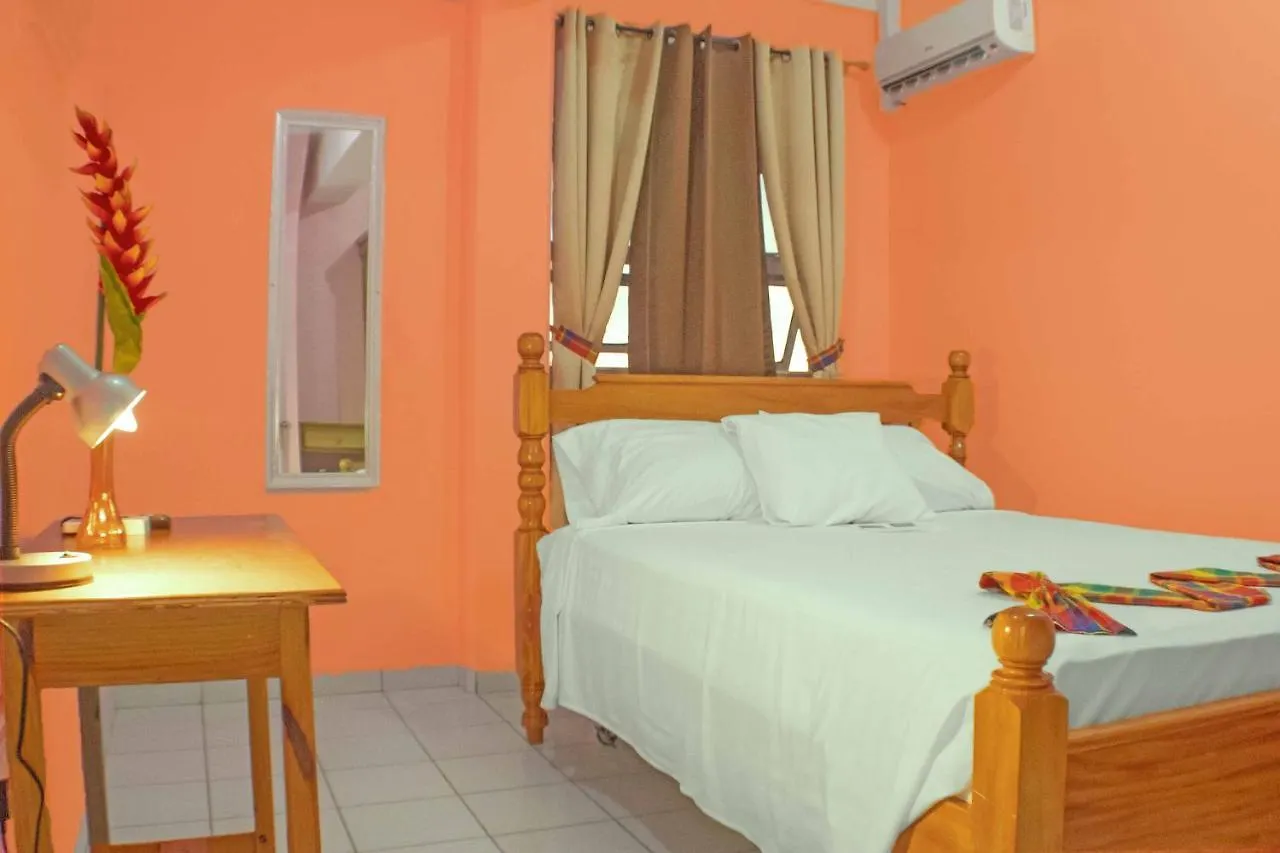 La Flamboyant Hotel Roseau Dominique