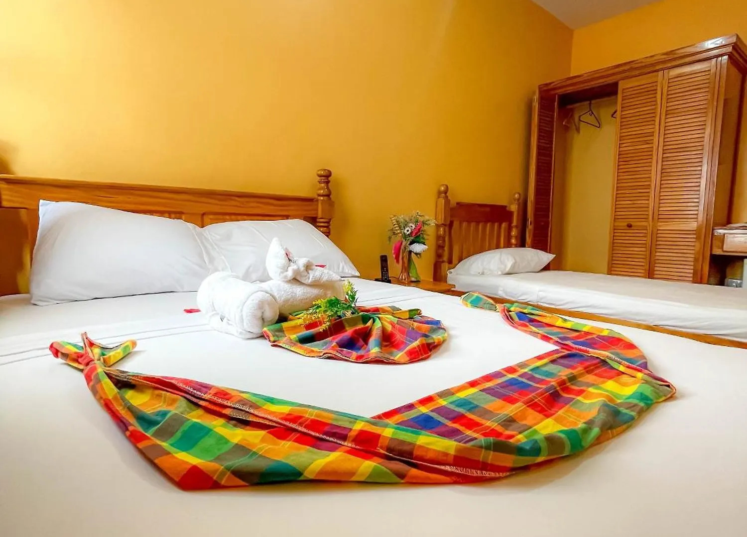 La Flamboyant Hotel Roseau